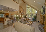 House for sale in South Lake tahoe great room