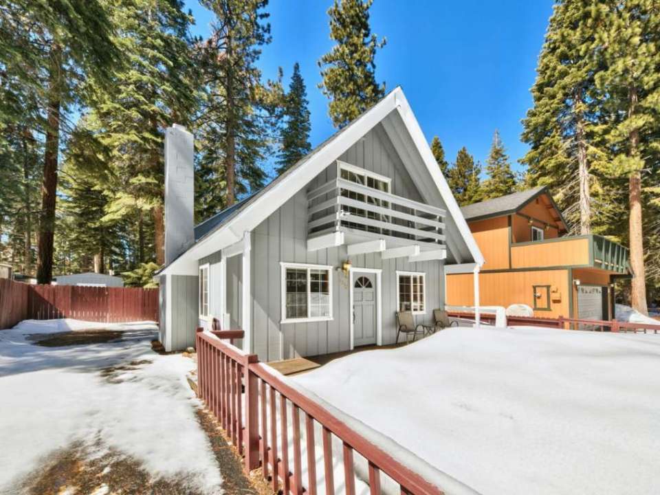 1212 Dedi Avenue South Lake Tahoe, CA 96150 El Dorado County