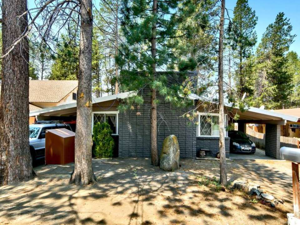 1256 Glenwood Way South Lake Tahoe, CA 96150 El Dorado County