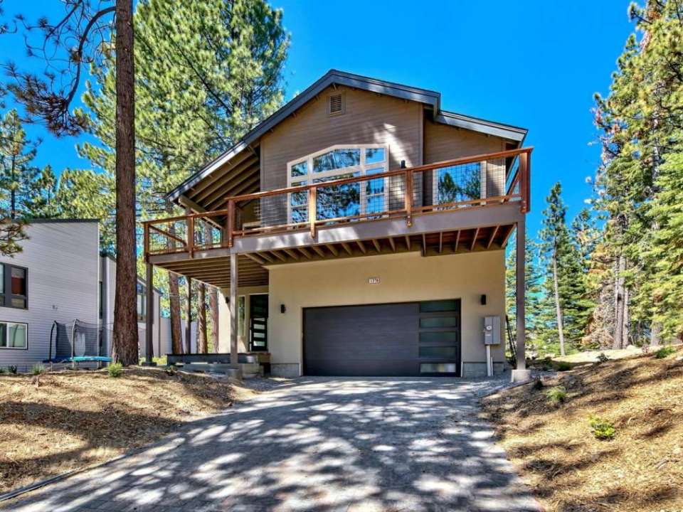 1370 Skyline Drive South Lake Tahoe, CA 96150 El Dorado County