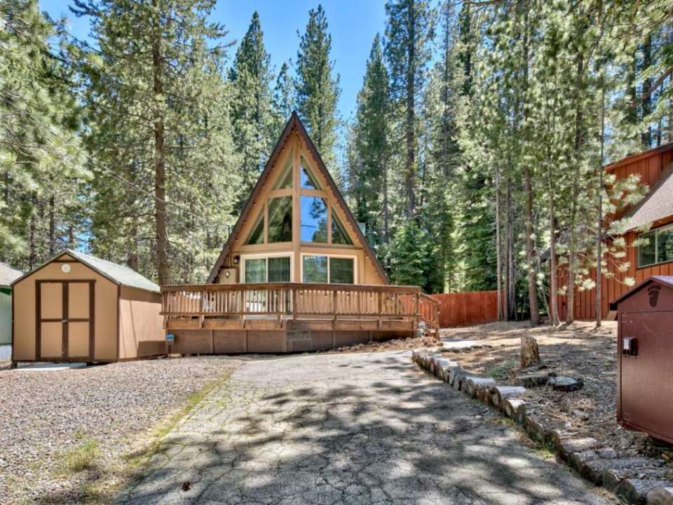 1530 Ojibwa Street South Lake Tahoe, CA 96150 El Dorado County