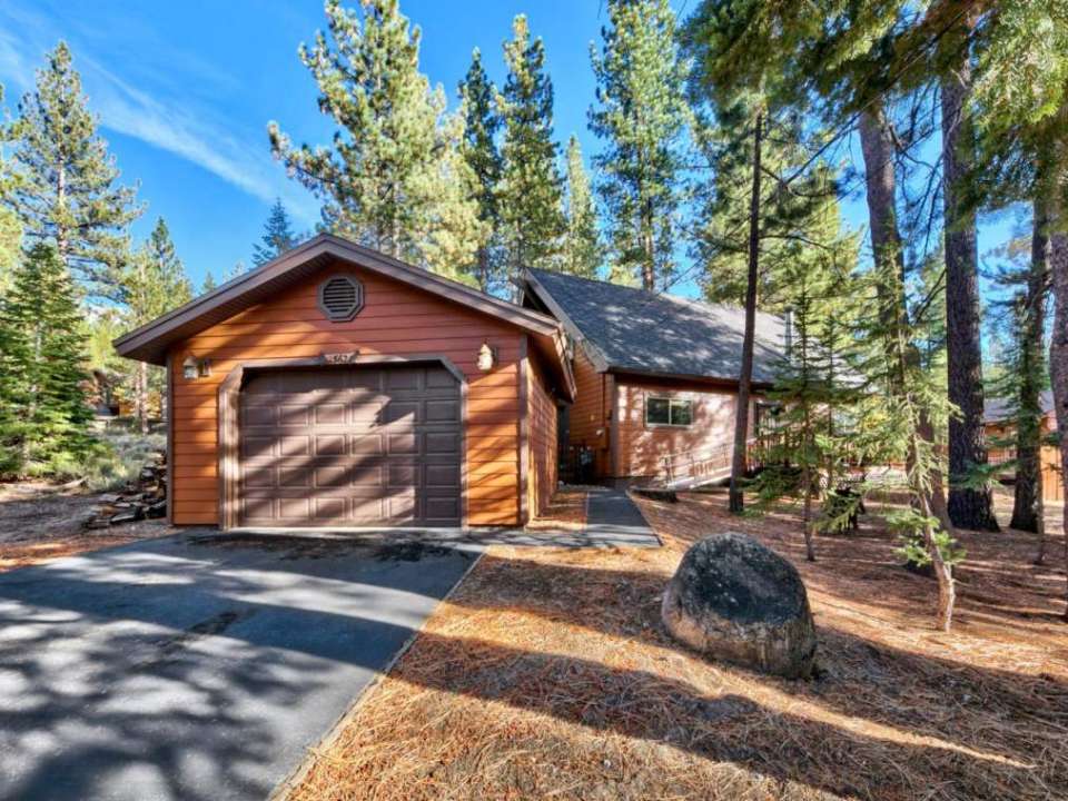 1562 Cree Street South Lake Tahoe, CA 96150 El Dorado County