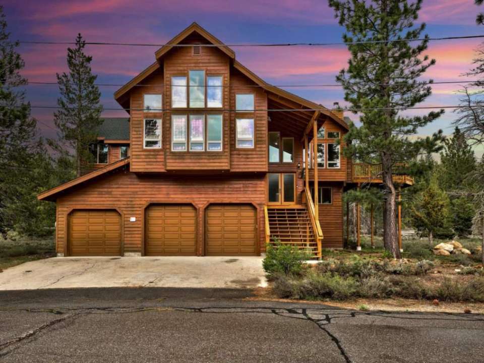 1589 Arapahoe Street South Lake Tahoe, CA 96150 El Dorado County