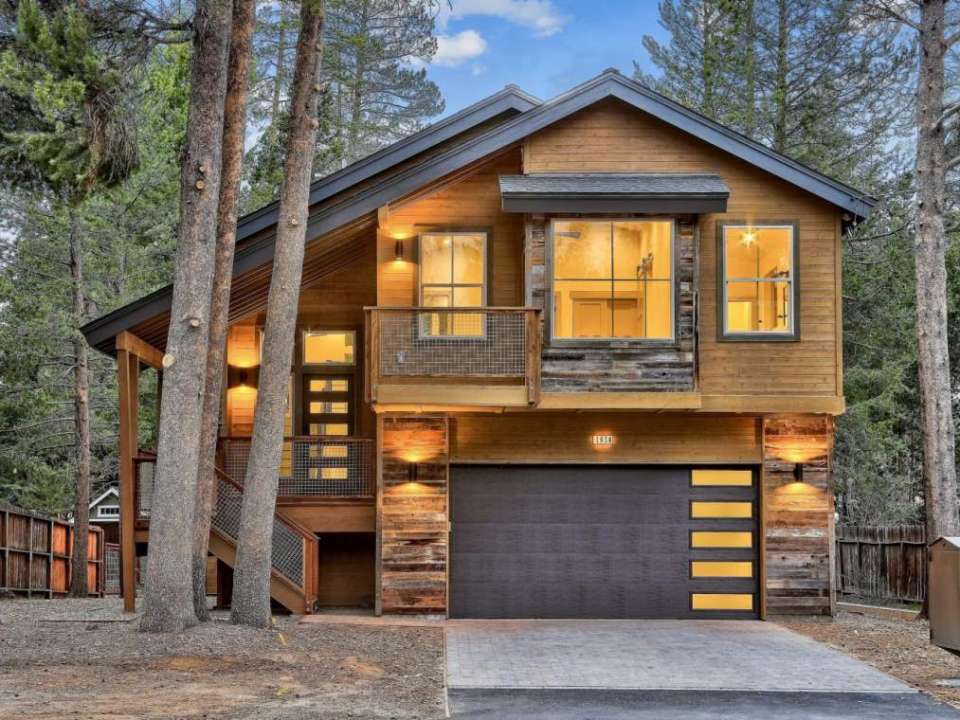 1656 Arrowhead Avenue South Lake Tahoe, CA 96150 El Dorado County