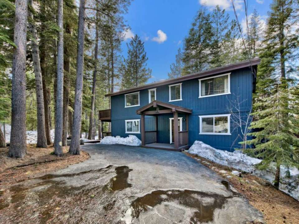 1681 Thunderbird Drive South Lake Tahoe, CA 96150 El Dorado County