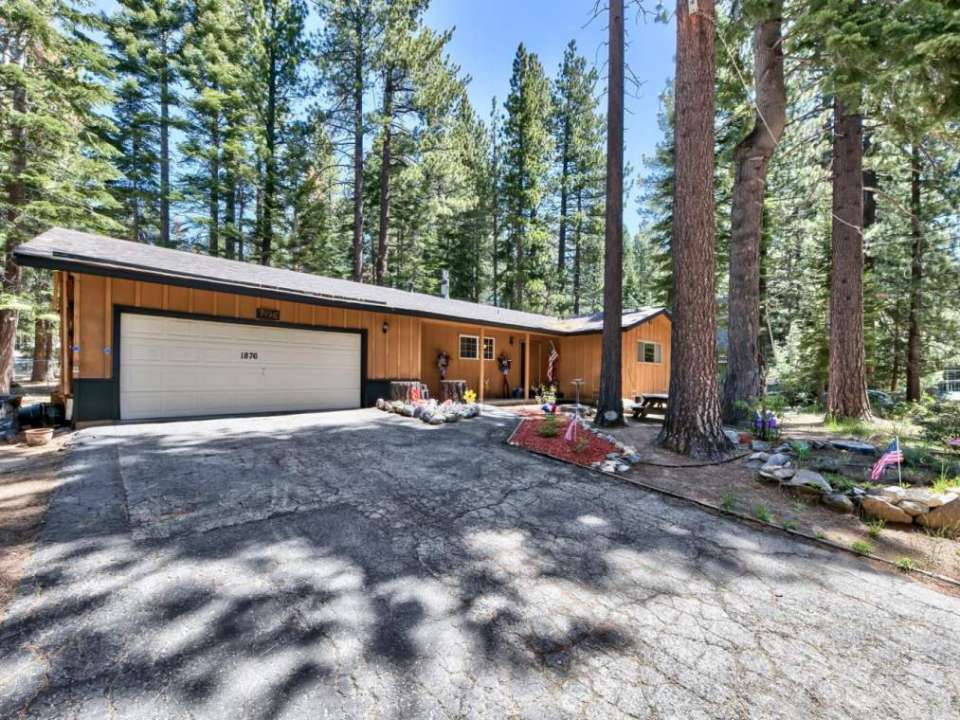 1876 Bella Coola Drive South Lake Tahoe, CA 96150 El Dorado County