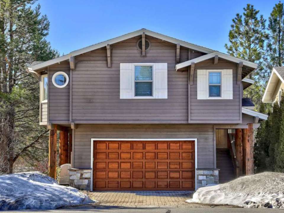 1904 Venice Drive South Lake Tahoe, CA 96150 El Dorado County