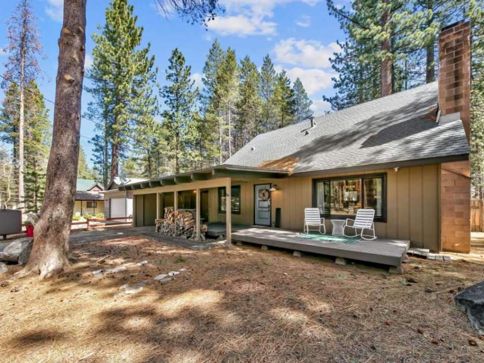 2312 Idaho Avenue South Lake Tahoe, CA 96150 El Dorado