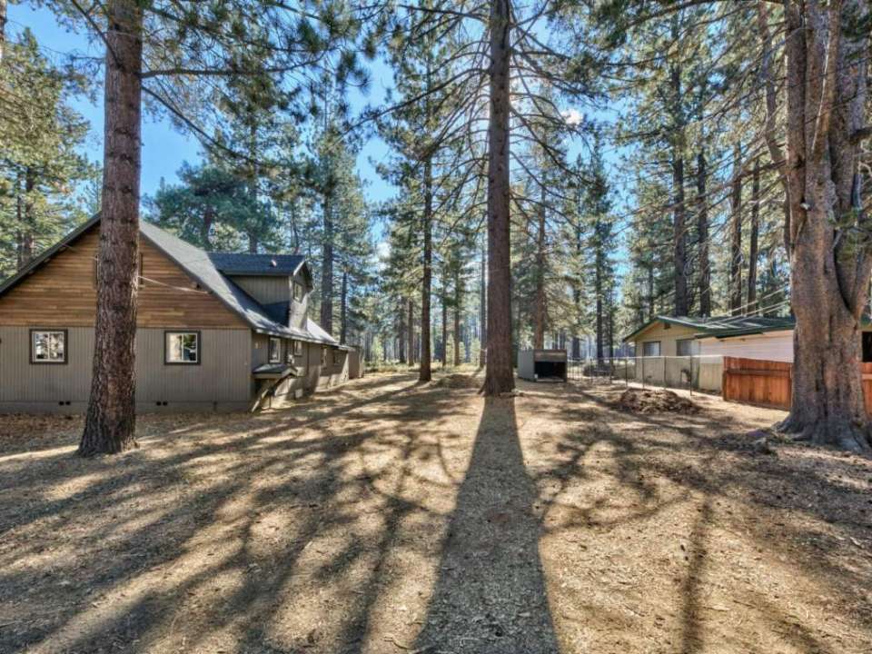 2502 Fountain Avenue South Lake Tahoe, CA 96150 El Dorado County