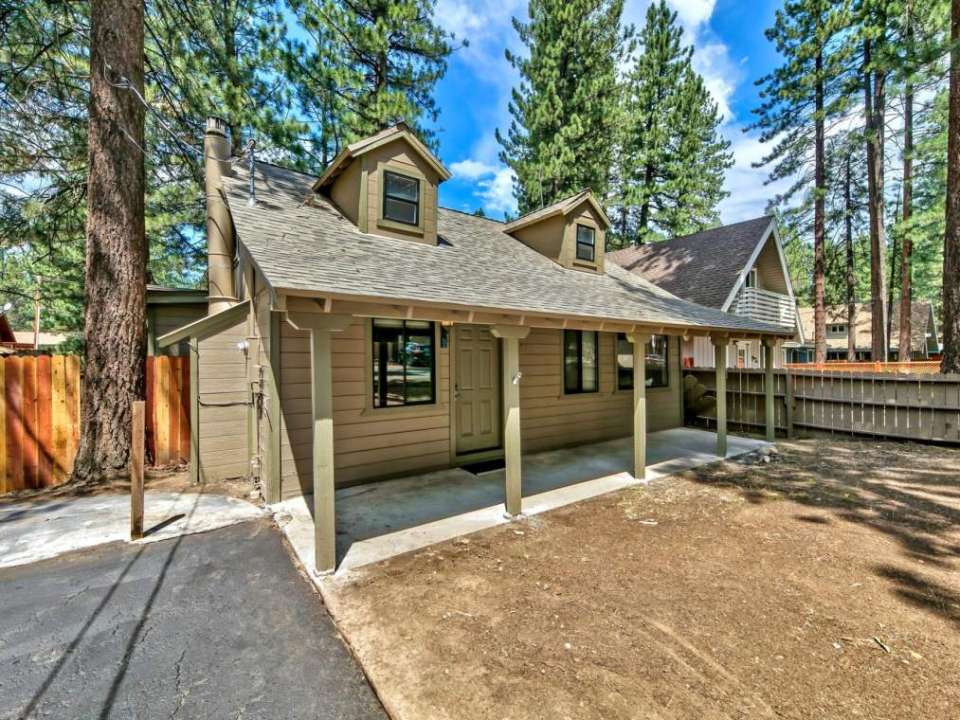 2567 Bertha Avenue South Lake Tahoe, CA 96150 El Dorado County