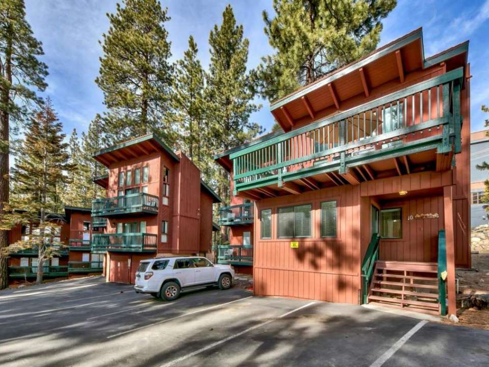 3861 Saddle Rd #10 South Lake Tahoe, CA 96150 El Dorado County