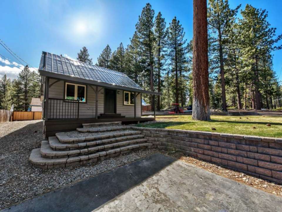 748 Roger Avenue South Lake Tahoe, CA 96150 El Dorado County