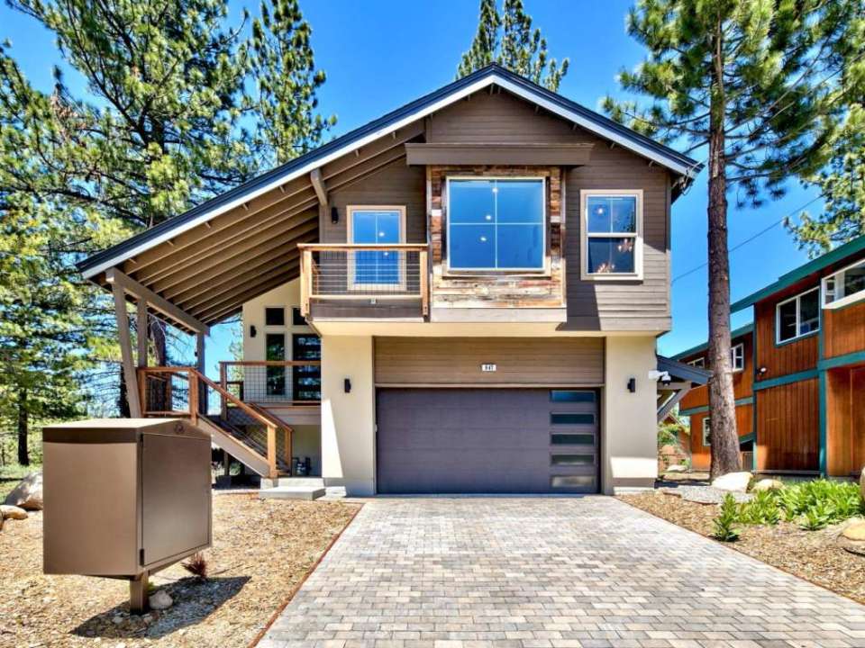 847 Cirugu Street South Lake Tahoe, CA 96150 El Dorado County