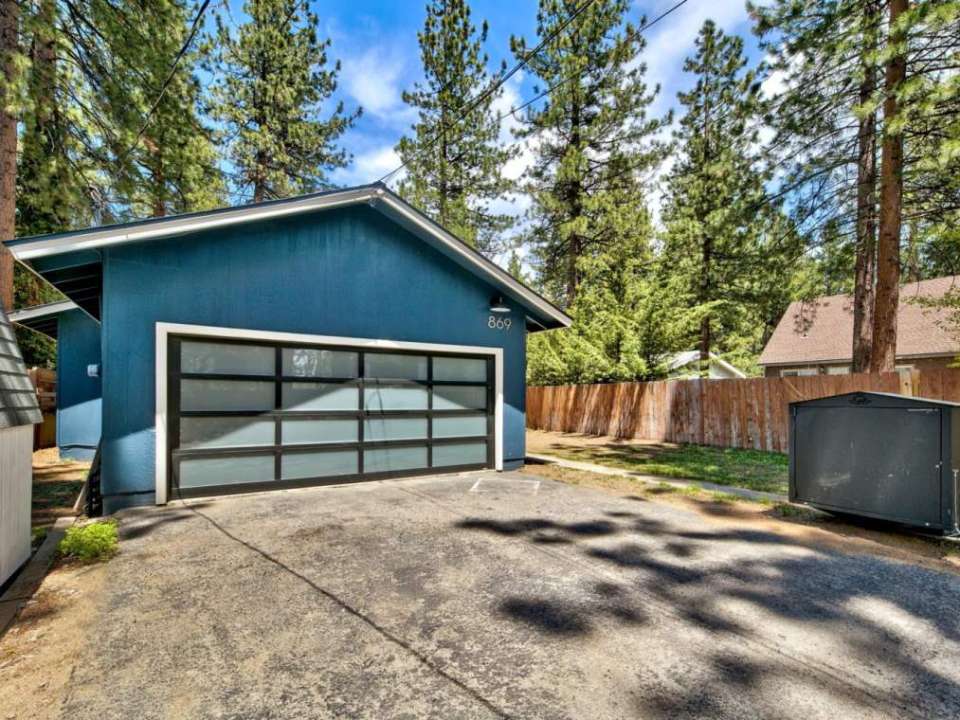 869 Placer Avenue South Lake Tahoe, CA 96150 El Dorado County