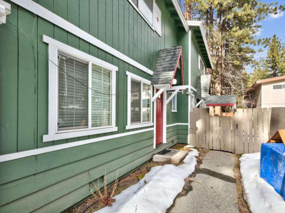 945 San Francisco Avenue South Lake Tahoe, CA 96150 El Dorado County